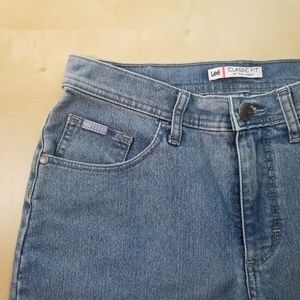 Lee Classic Fit Light Wash Cuffed Jean Capris